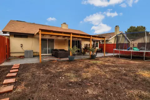 2582 Bottle Tree Dr, Palmdale, CA 93550 photo 31