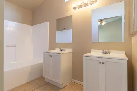 747 Avenue K7 E, Lancaster, CA 93535 photo 17