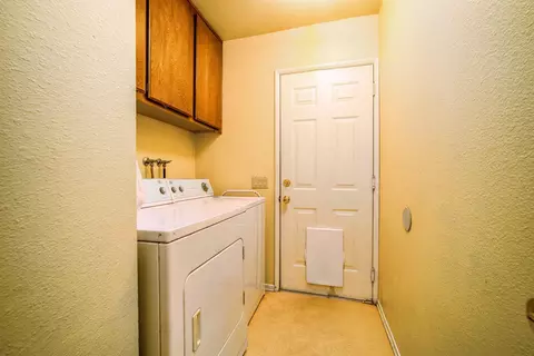 43307 Carpenter Dr, Lancaster, CA 93535 photo 14
