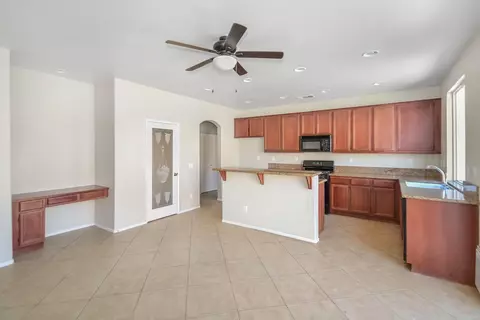 44529 Grove Ln, Lancaster, CA 93534 photo 6