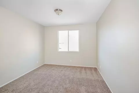 44529 Grove Ln, Lancaster, CA 93534 photo 9