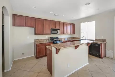 44529 Grove Ln, Lancaster, CA 93534 photo 8