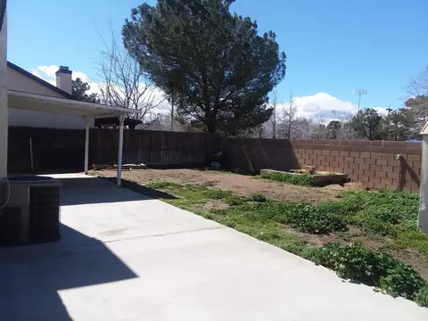 45123 Sancroft Ave, Lancaster, CA 93535 photo 9