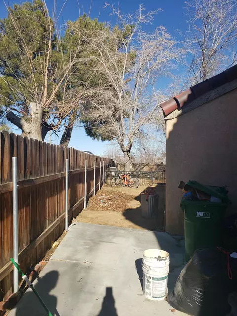 37652 Cherry Dr, Palmdale, CA 93550 photo 18