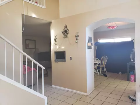 37652 Cherry Dr, Palmdale, CA 93550 photo 2