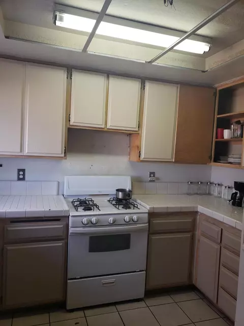 37652 Cherry Dr, Palmdale, CA 93550 photo 6