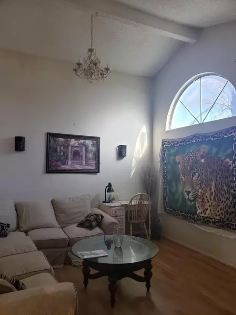 37652 Cherry Dr, Palmdale, CA 93550 photo 4