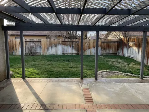 43655 Bravo Ln, Lancaster, CA 93535 photo 16