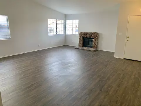 43655 Bravo Ln, Lancaster, CA 93535 photo 3