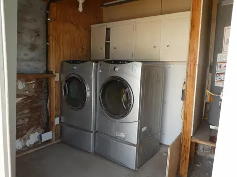 8058 Avenue E W, Lancaster, CA 93536 photo 17