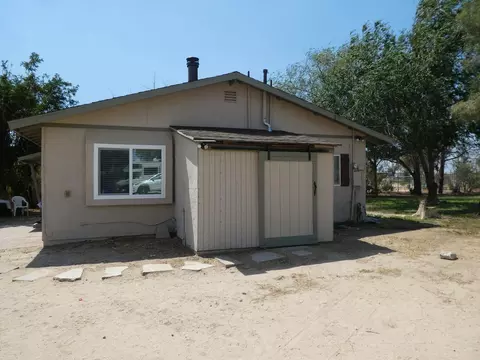 8058 Avenue E W, Lancaster, CA 93536 photo 16