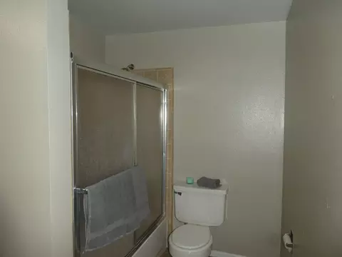 8058 Avenue E W, Lancaster, CA 93536 photo 13