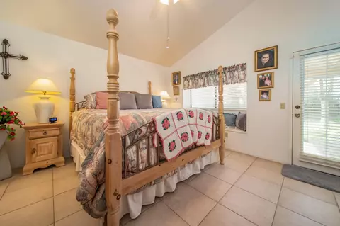 44329 Ruthron Ave, Lancaster, CA 93536 photo 24