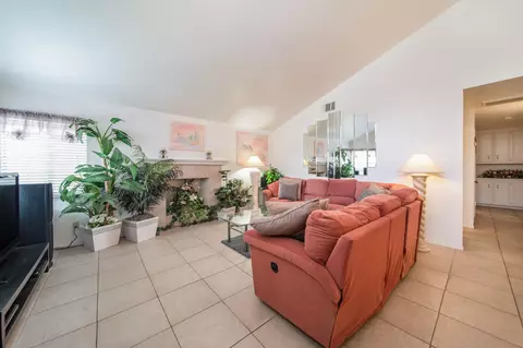 44329 Ruthron Ave, Lancaster, CA 93536 photo 7