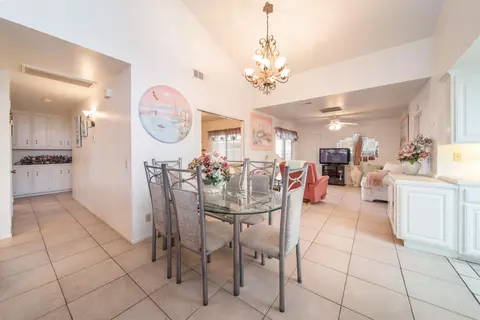 44329 Ruthron Ave, Lancaster, CA 93536 photo 9