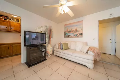 44329 Ruthron Ave, Lancaster, CA 93536 photo 19
