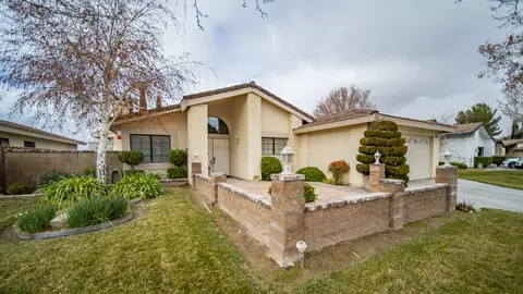 44329 Ruthron Ave, Lancaster, CA 93536 photo 5