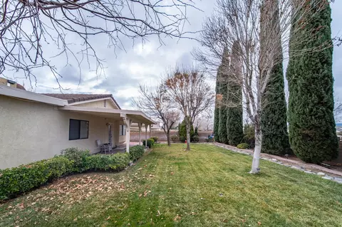 44329 Ruthron Ave, Lancaster, CA 93536 photo 32