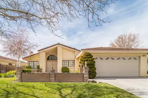 44329 Ruthron Ave, Lancaster, CA 93536 photo 1