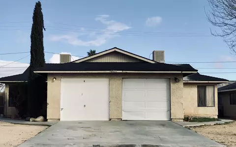 15922 Koch St, Mojave, CA 93501 photo 1