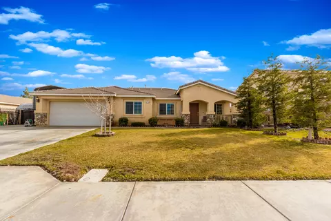 1756 Thomas Dr, Lancaster, CA 93535 photo 2