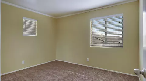 39305 Fallbrook Cir, Palmdale, CA 93551 photo 12