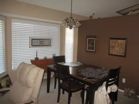 43544 Yew St, Lancaster, CA 93536 photo 6