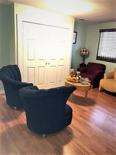 45553 Robinson Dr, Lancaster, CA 93535 photo 7