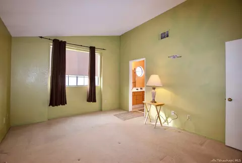44910 Caboose Dr, Lancaster, CA 93535 photo 13