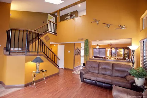 44910 Caboose Dr, Lancaster, CA 93535 photo 4