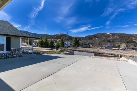 18190 Arosa Rd, Tehachapi, CA 93561 photo 18
