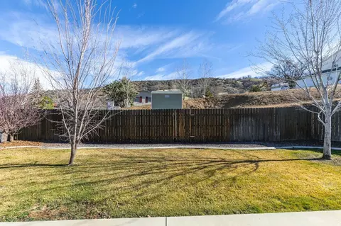 18190 Arosa Rd, Tehachapi, CA 93561 photo 5