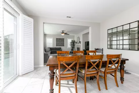 7058 Lyric Ave, Lancaster, CA 93536 photo 9