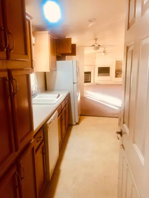 43850 20th Street East St E #109, Lancaster, CA 93535 photo 4