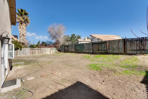 44222 Lively Ave, Lancaster, CA 93536 photo 23