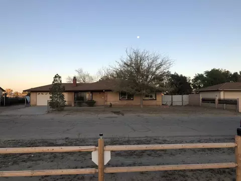 41730 156th St E, Lancaster, CA 93535 photo 2
