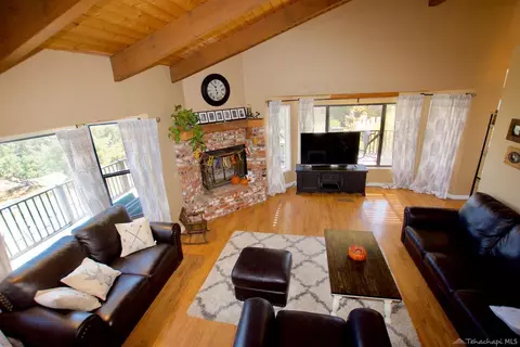 23561 Timberline Way, Tehachapi, CA 93561 photo 5