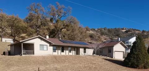 24355 Palomino Way, Tehachapi, CA 93561 photo 1