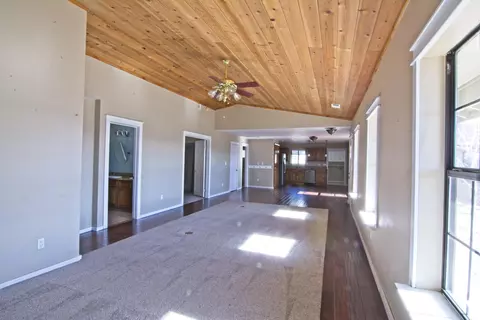 24355 Palomino Way, Tehachapi, CA 93561 photo 8