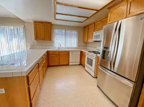 412 Apple Way, Tehachapi, CA 93561 photo 11