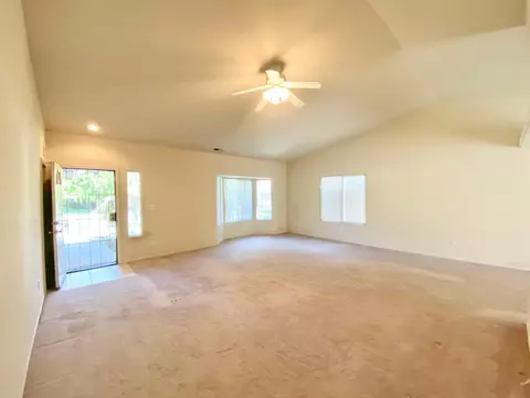 412 Apple Way, Tehachapi, CA 93561 photo 5