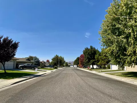 412 Apple Way, Tehachapi, CA 93561 photo 34