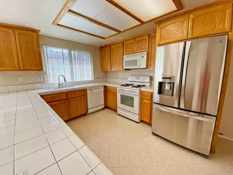 412 Apple Way, Tehachapi, CA 93561 photo 12