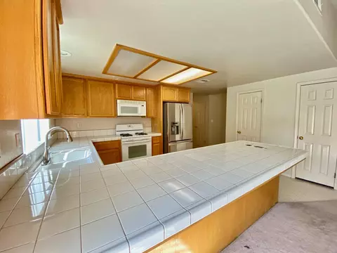 412 Apple Way, Tehachapi, CA 93561 photo 10