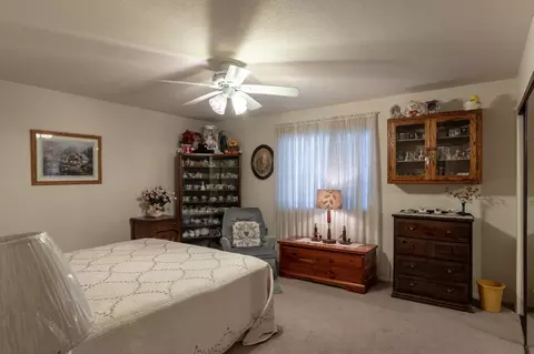 42971 Sachs Dr, Lancaster, CA 93536 photo 22