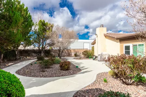 42971 Sachs Dr, Lancaster, CA 93536 photo 26