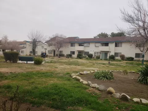 44406 15th St E #10, Lancaster, CA 93535 photo 14