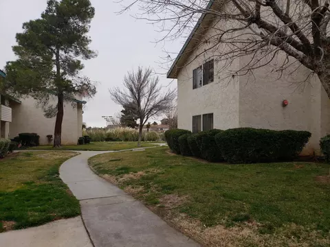 44406 15th St E #10, Lancaster, CA 93535 photo 17