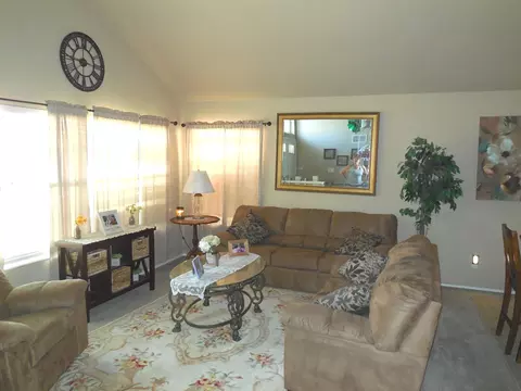 39748 Gorham Ln, Palmdale, CA 93551 photo 4