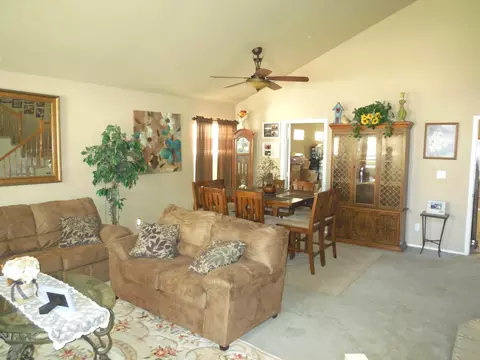 39748 Gorham Ln, Palmdale, CA 93551 photo 3